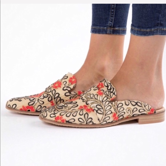 NWOB Sz 6 LAST ONE! Free People Brocade slip on - Picture 2 of 8
